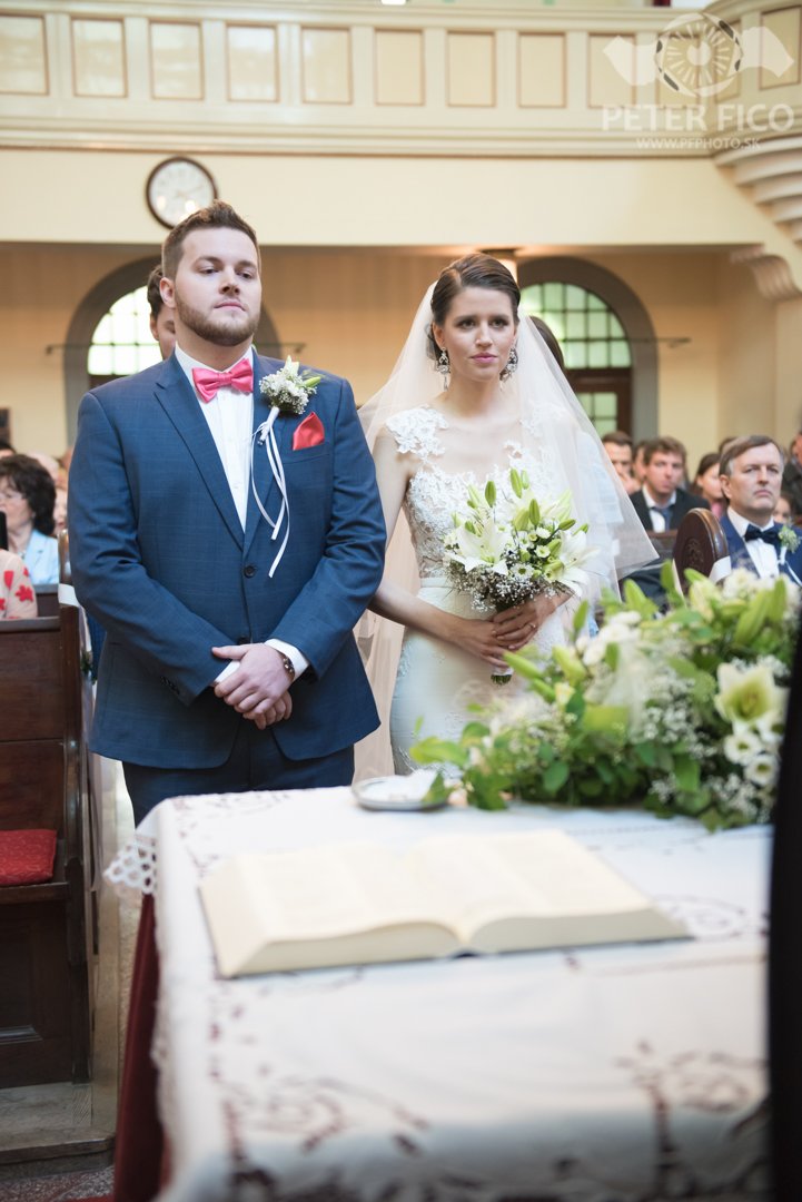 Krásne svadobné fotky s Bratislave. Peter Fico svadobný fotograf