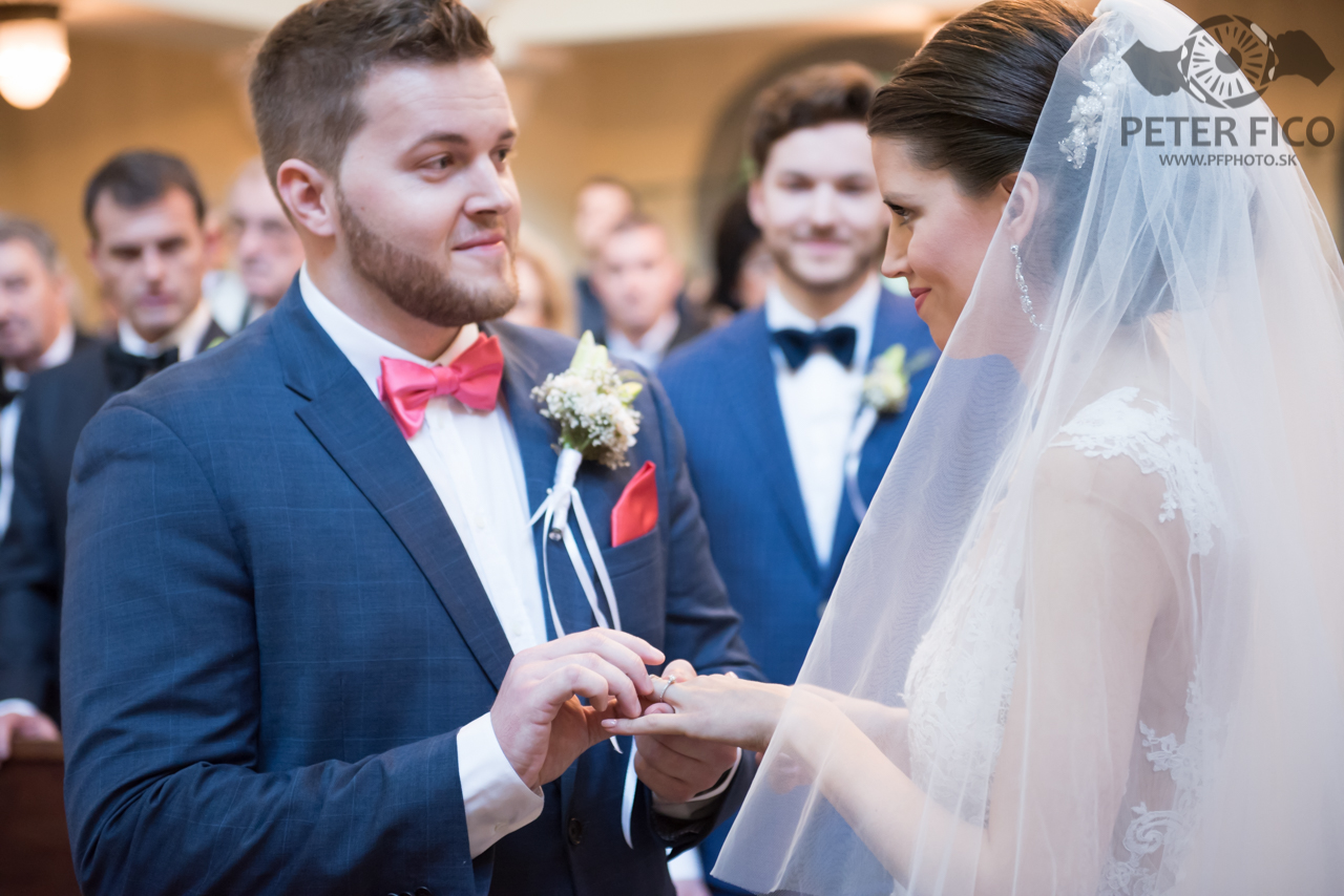 Krásne svadobné fotky s Bratislave. Peter Fico svadobný fotograf