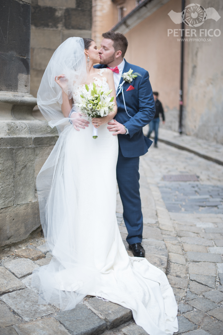 Krásne svadobné fotky s Bratislave. Peter Fico svadobný fotograf