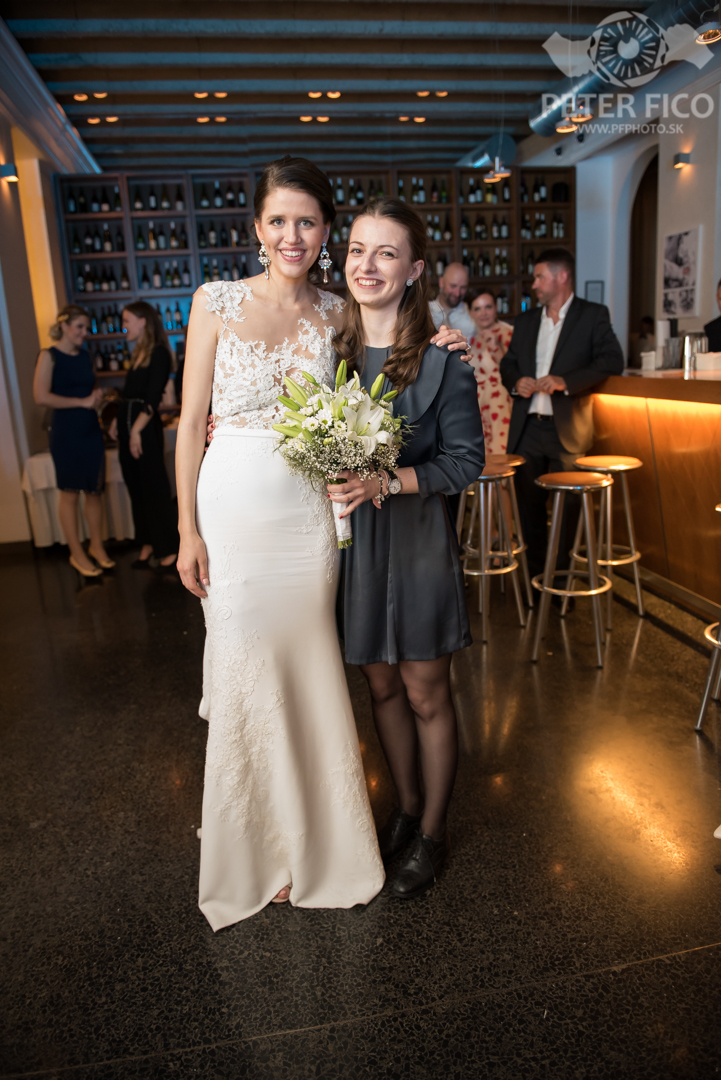 Krásne svadobné fotky s Bratislave. Peter Fico svadobný fotograf