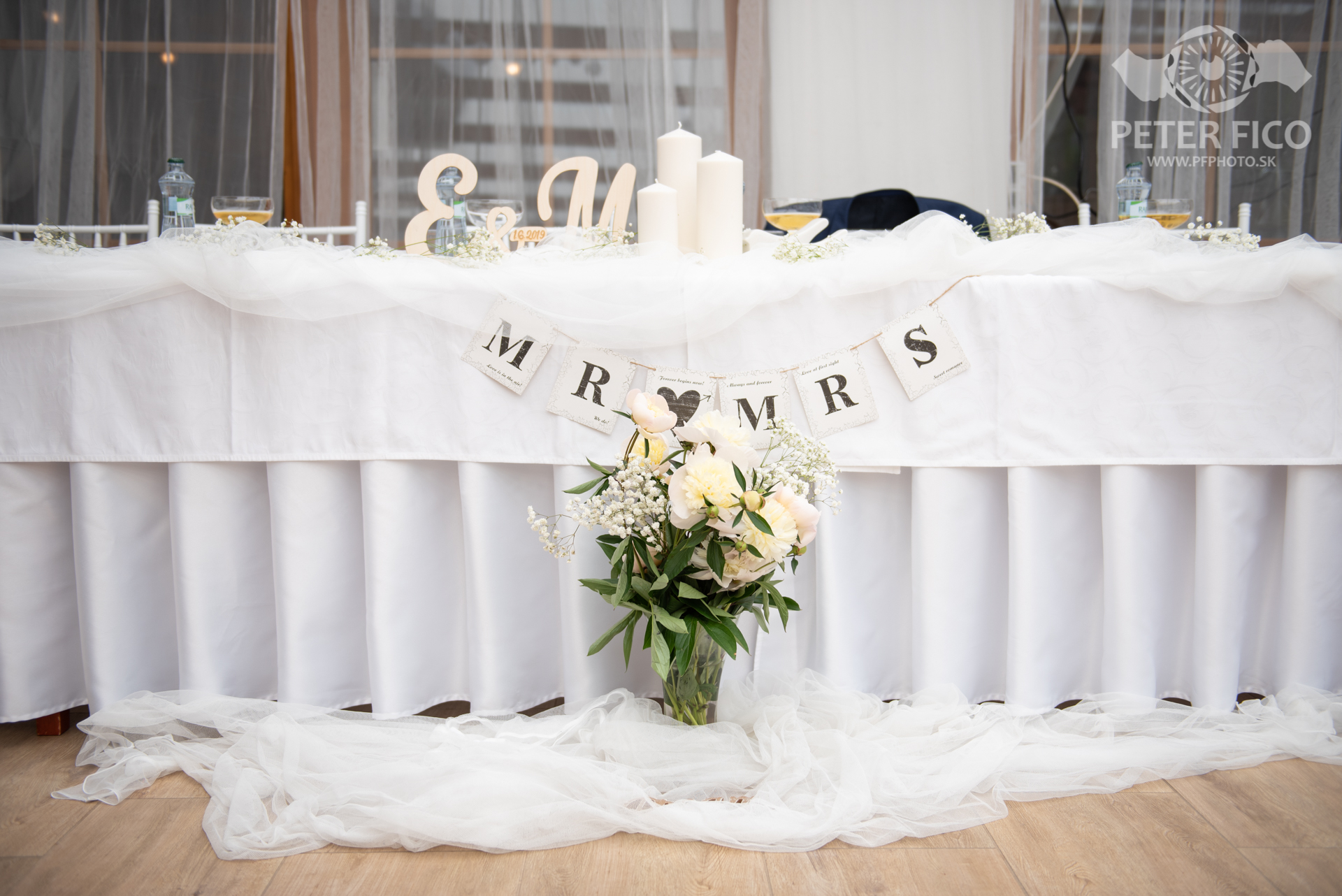 Krásne svadobné fotky s prírode. Peter Fico svadobný fotograf