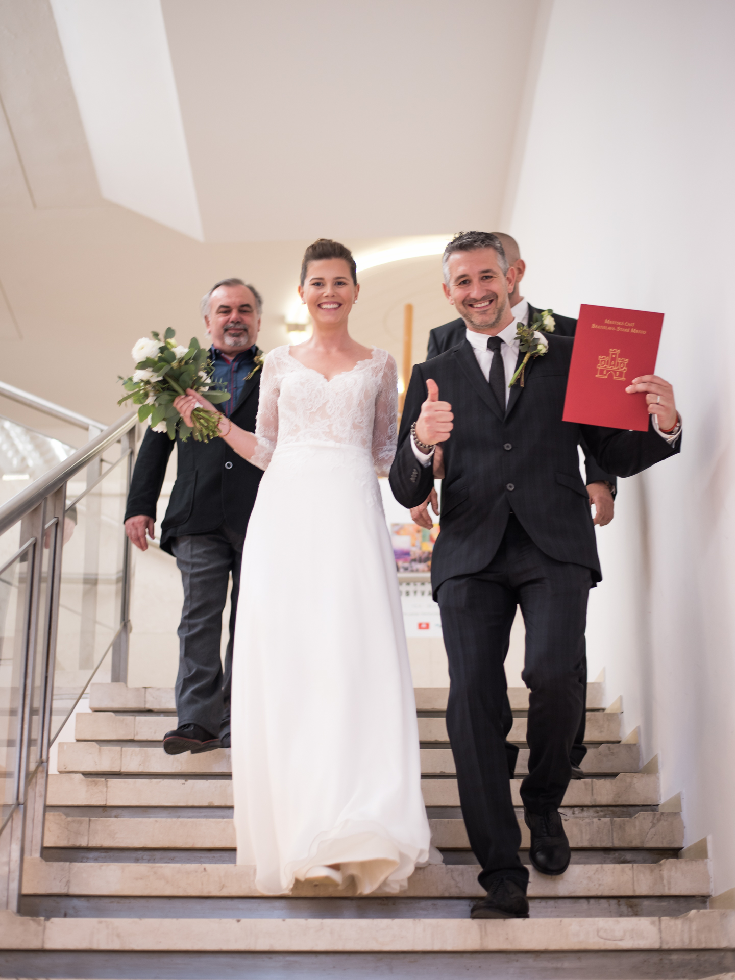 Krásne tsadobné fotky v Bratislave. Peter Fico svadobný fotograf