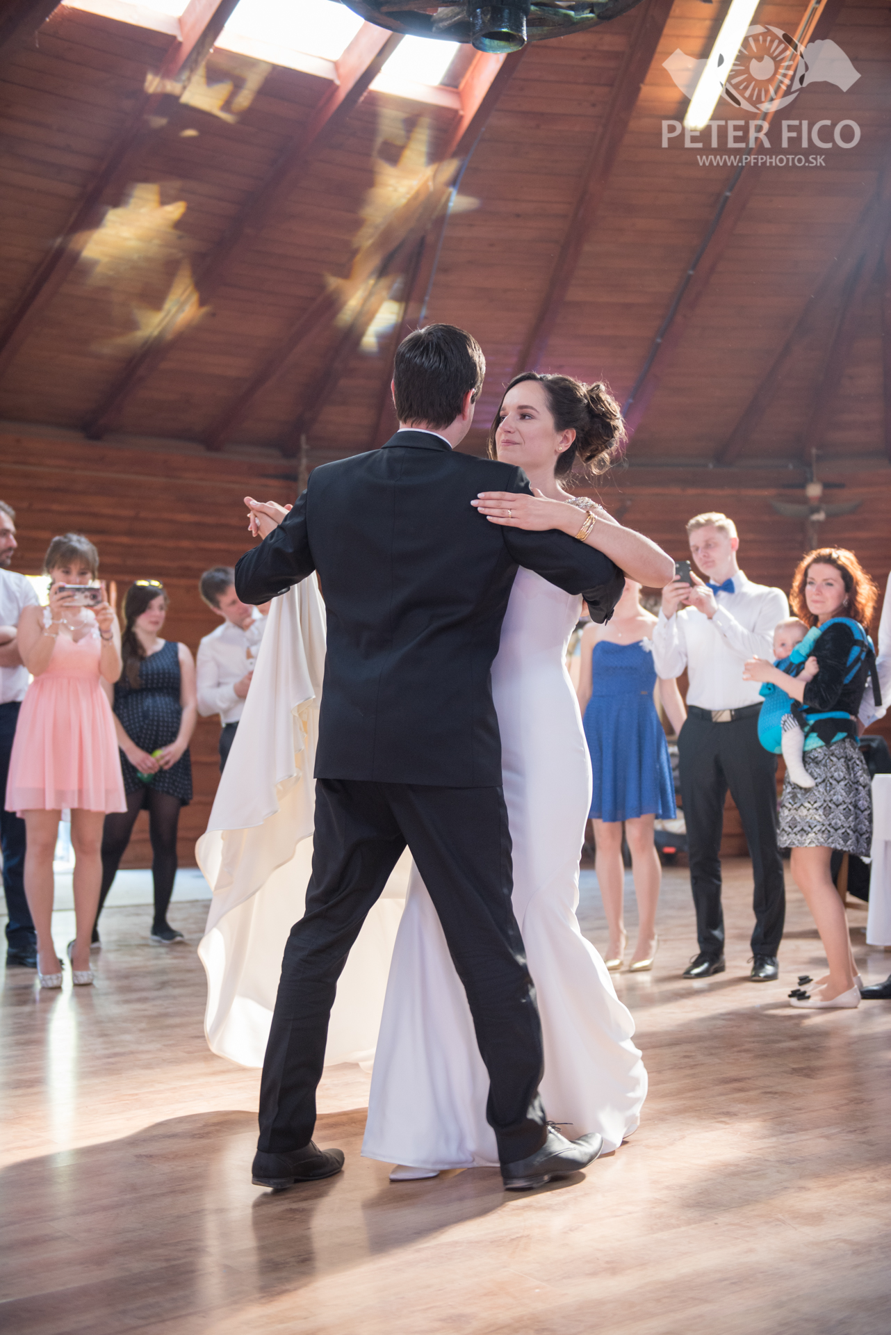 Svadobné fotky na ranči. Peter Fico svadobný a portrétny fotograf