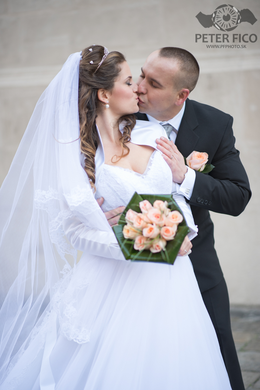 Krásne svadobné portréty v bratislave. Svadobný fotograf Peter Fico