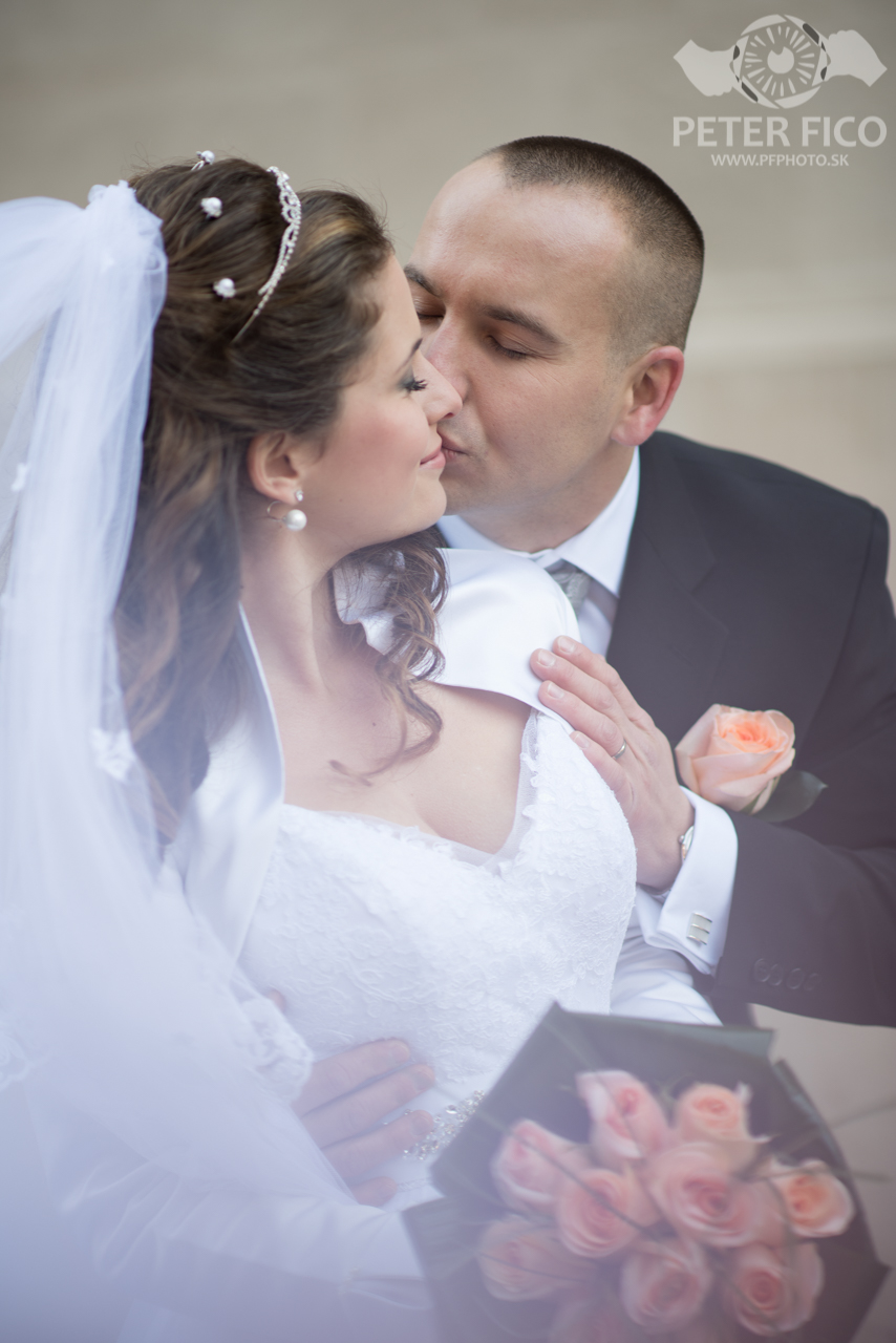 Krásne svadobné portréty v bratislave. Svadobný fotograf Peter Fico