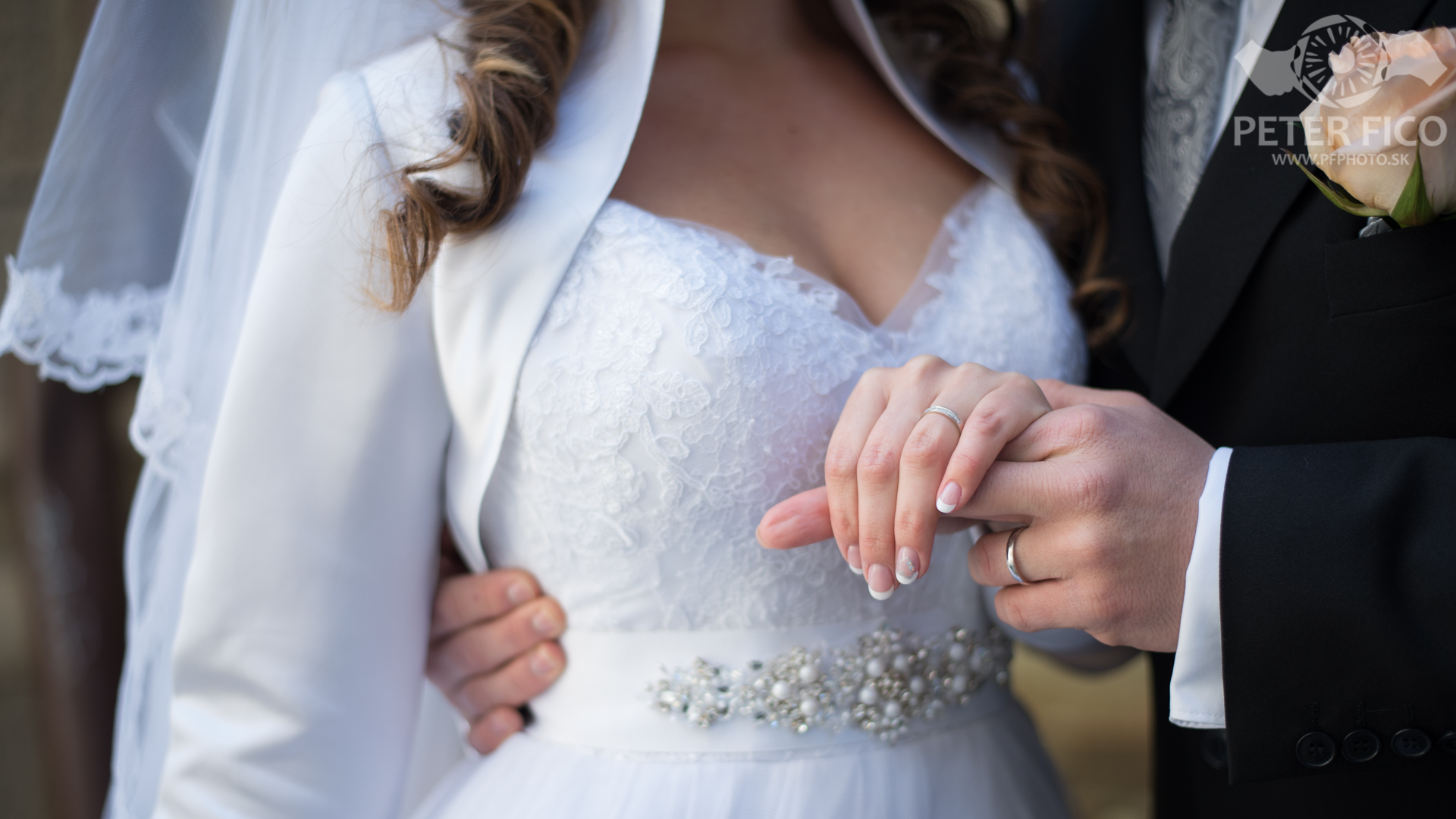 Krásne svadobné portréty v bratislave. Svadobný fotograf Peter Fico